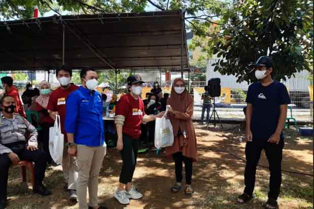 Kolaborasi Vaksinasi KNPI dengan EPFM, Warga Bisa Bawa Pulang Hadiah
