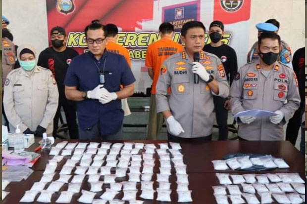 Polisi Gagalkan Peredaran Sabu 7,4 Kg di Makassar dari Jaringan Internasional
