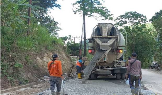 Penampakan Rekonstruksi Ruas Jalan Minasatene yang Memasuki Tahap Pengecoran