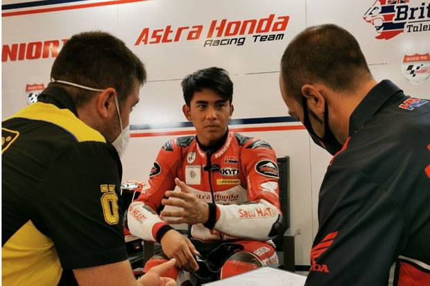 Semusim Balapan di Moto3 2022, Mario Aji: Impian Almarhum Ayah Terwujud