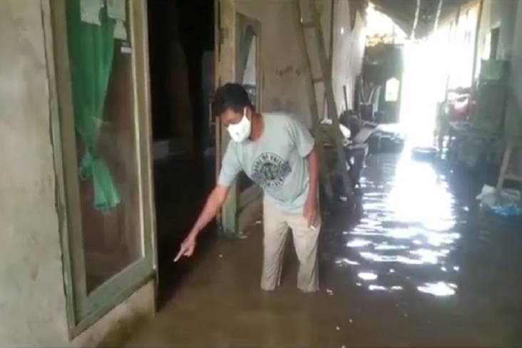 Sungai Cikalumpang Meluap, Ratusan Rumah di Serang Banten Terendam Banjir