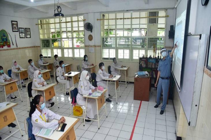 968 Sekolah Tingkat SD dan SMP di Surabaya Sudah Jalani PTM, Sisanya Menyusul