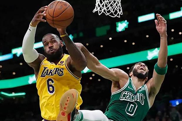 Hasil Lengkap NBA 2021/2022, Rabu (8/12/2021): LeBron James Aktor Lakers Comeback Bekuk Musuh Bebuyutan
