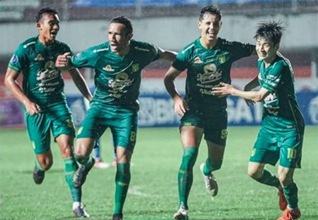 Hasil Persib Bandung vs Persebaya: Aji Santoso Puas Bajul Ijo Menang Besar
