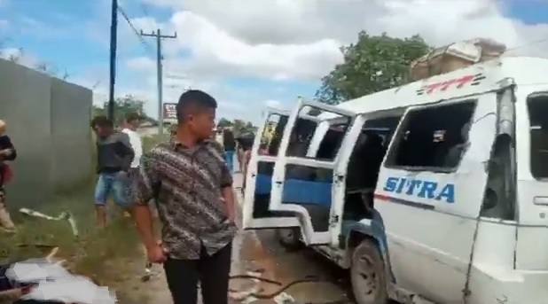 Kecelakaan Maut di Jalinsum, 2 Orang Tewas Terjepit dalam Mobil