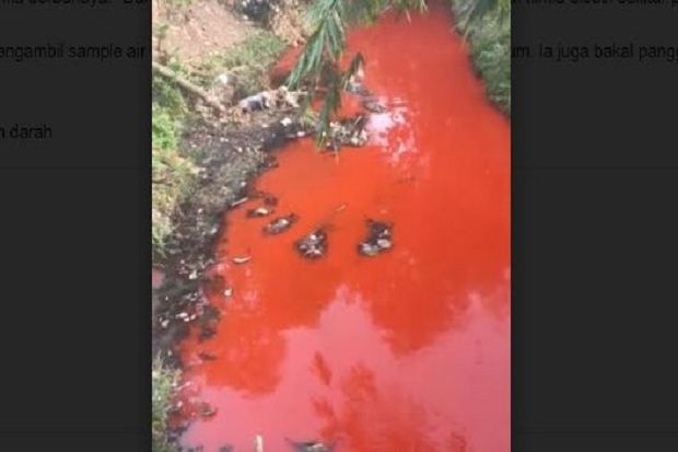 Geger Air Sungai Cilamaran Karawang Berwarna Merah Darah