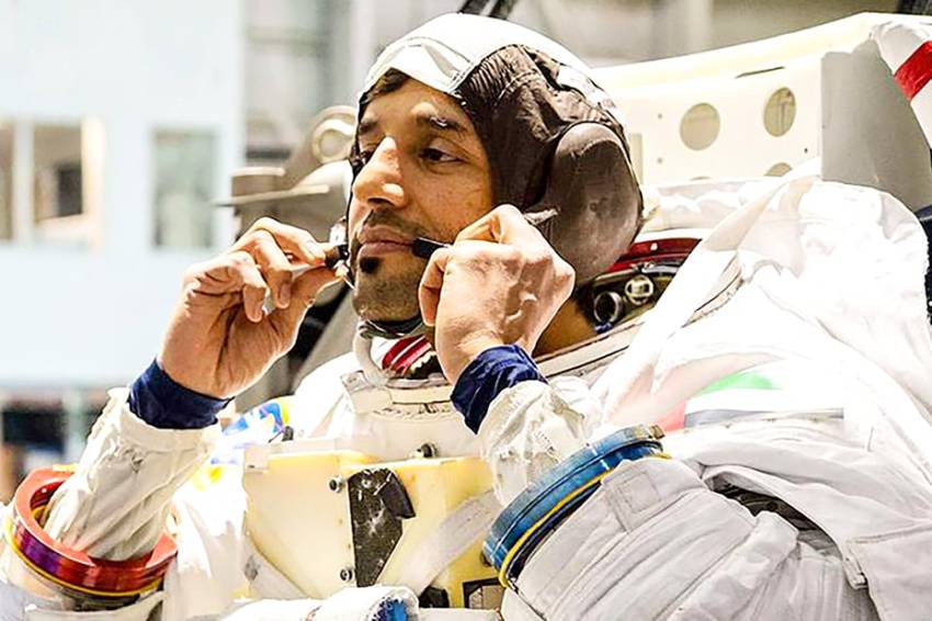 Astronot UEA: Ramadhan Tak Perlu Puasa saat di Antariksa