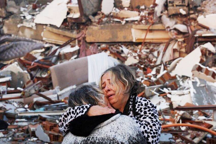 Korban Tewas Gempa Bumi Turki-Suriah Lampaui 5.000 Jiwa