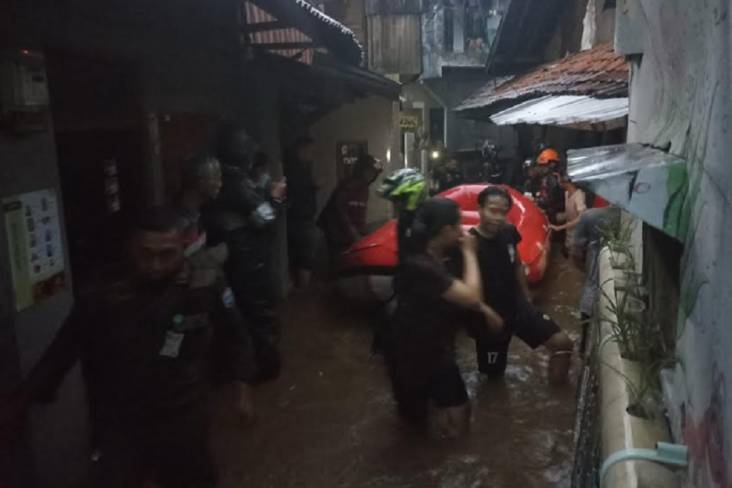 Banjir Kepung Braga Bandung, Bey Machmudin: 857 Jiwa Terdampak