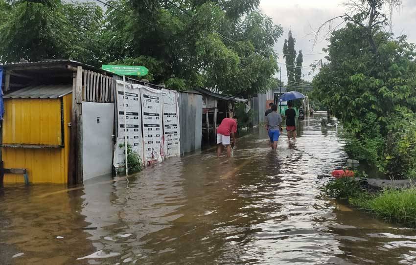 Diguyur Hujan Deras, Perumnas Antang Makassar Terendam Banjir