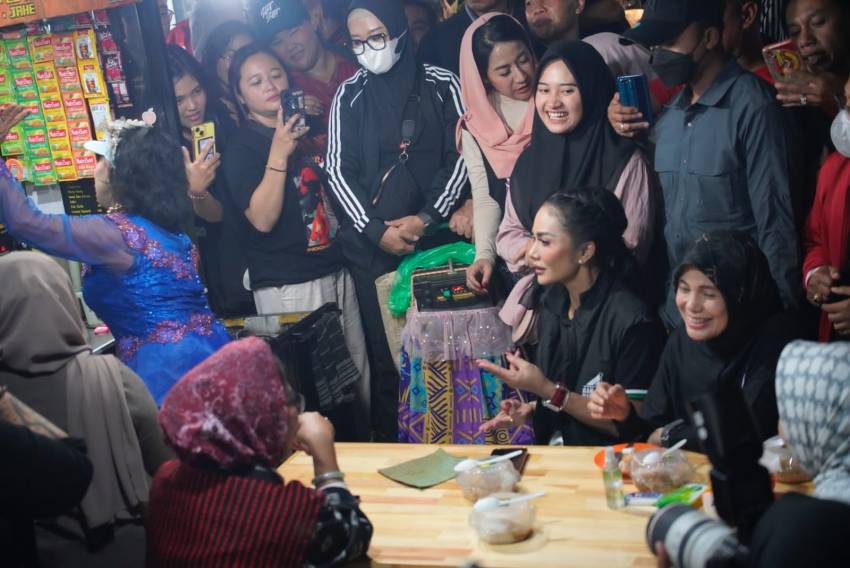Pilpres 2024, Siti Atikoh Sebut Ganjar-Mahfud akan Kembangkan Sektor UMKM