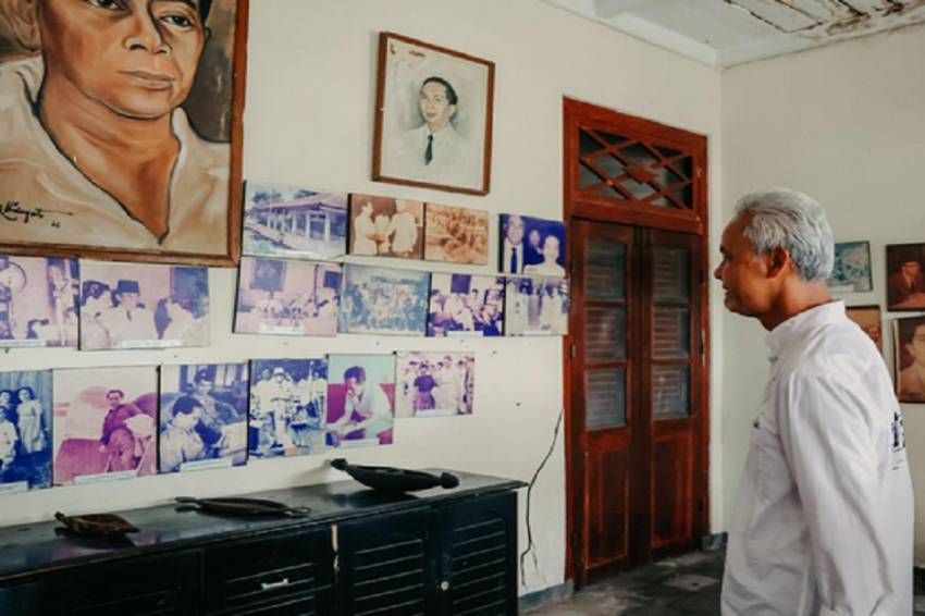 Ganjar Pranowo Kunjungi Rumah Pengasingan Bung Hatta: Spirit Juang Pembangunan Jiwa Manusia
