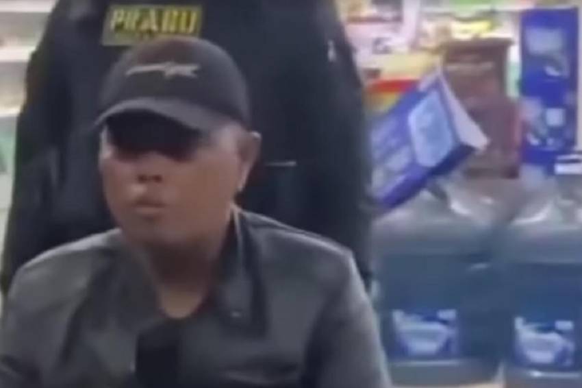 Viral Pria Mabuk Tawarkan Airshoft Gun di Minimarket, Tak Berkutik Ditangkap Polisi