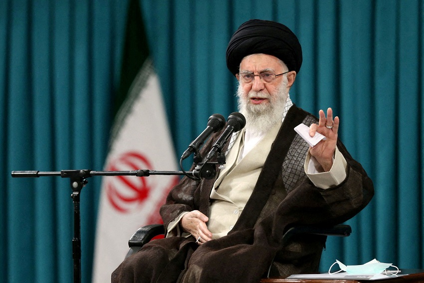 Ayatollah Khamenei Kecam Ketidakadilan Dunia dalam Perang Gaza!