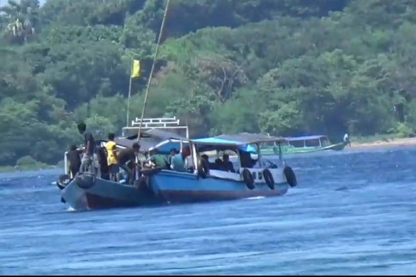 Kapal Mesin Mati, Evakuasi Peziarah Sema Santa di Gonsalu Pante Pallo Berlangsung Dramatis