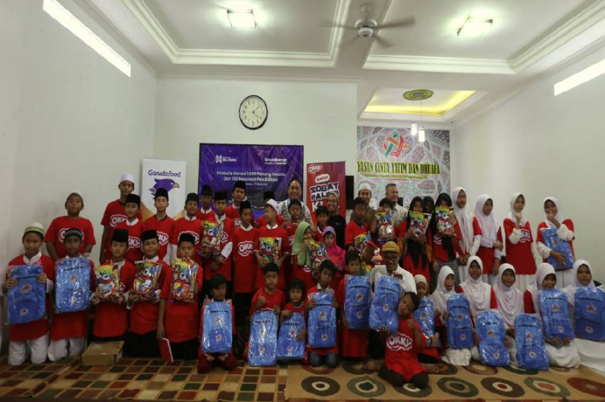 Beasiswa dan Donasi Ribuan Pasang Sepatu Sekolah Warnai Berkahnya Ramadan