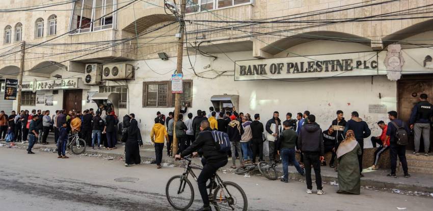Bank-bank Palestina Diisolasi oleh Israel dari Sistem Global, Mulai Pekan Depan.