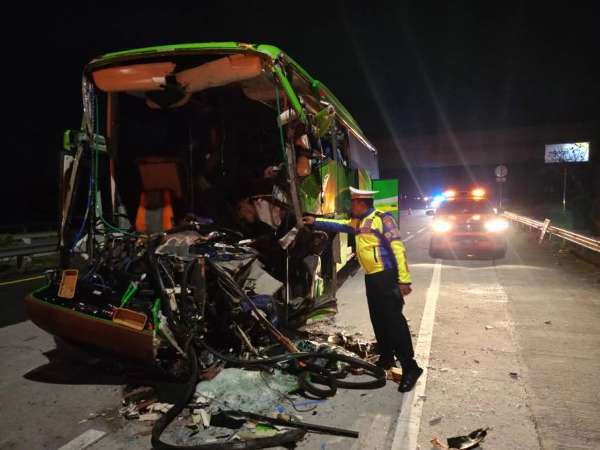 10 Fakta Kecelakaan Bus Pariwisata SMP PGRI 1 Wonosari di Tol Jombang, Nomor 9 Bikin Fatal