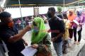 Bansos Tunai Mulai Disalurkan ke 174.332 Warga Surabaya