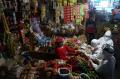 Pedagang Pasar Pabaeng-Baeng Makassar Jalani Rapid Test Covid-19