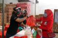 Temasek Foundation-DBS Indonesia Beri Bantuan Sembako Untuk Buruh Terdampak COVID-19
