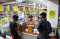 Masuki New Normal, Pasar Swalayan di Bekasi Ramai Pembeli