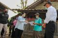 Ketua DPR Serahkan Bantuan Sosial Tunai di Kabupaten Tangerang