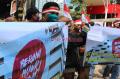 Masyarakat Indramayu Anti Korupsi Demo di Gedung KPK