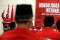 Jalankan Perintah Megawati, Hasto Kristiyanto Kumpulkan Pengurus PDI Perjuangan di Surabaya