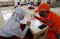 Keren Sekali, Petugas PPSU Duri Pulo Sediakan Wifi Gratis untuk Belajar Online