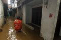 Banjir 100 Sentimeter Rendam Pemukiman Warga di Kebon Pala Jakarta Timur