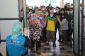 Wali Kota Tangsel Airin Rachmi Diany Tinjau Pencoblosan di Rumah Lawan Covid-19