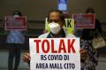 Aksi Pedagang Tolak Pengoperasian RS Darurat Covid-19 di Area Mall Cito Surabaya