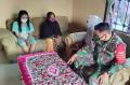 TNI-Polri Dampingi Bidan Desa Lakukan Tracing Contact Covid-19 di Brebes