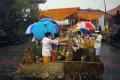 Sempat Diguyur Hujan, Tawur Agung Kesanga di Pura Giri Natha Semarang Tetap Khidmat