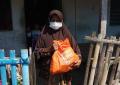 Bantuan Sembako dan Masker untuk Warga Terdampak Pandemi Covid-19 di Pesisir Pulau Panjang Banten