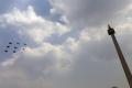 Atraksi Terbang Pesawat Tempur F-16 Melintas di Langit Ibukota saat Detik-detik Proklamasi