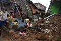 Rumah Roboh Akibat Angin Kencang dan Hujan Lebat di Banten