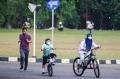 Warga Manfaatkan Area Universitas Indonesia untuk Berolahraga