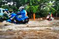 Jakarta Diguyur Hujan Deras, 21 RT Terendam Banjir
