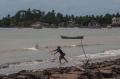 Nelayan Tunda Melaut Akibat Cuaca Buruk