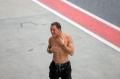 Bertubuh Seksi, Ini Foto-foto Juara Dunia Supersports Dominique Aegerter Saat Mandi Hujan di Mandalika