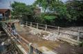 Sampah Plastik Penuhi Sungai Bojong Citepus Dayeuhkolot
