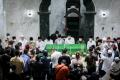 Anies Baswedan-Riza Patria Ikut Salatkan Jenazah Haji Lulung di Masjid Al-Anwar