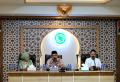 Prudential Syariah Melaksanakan Serah Terima Wakaf Asuransi Jiwa Syariah Melalui LWMUI