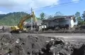 Warga Mulai Membersihkan Material Vulkanis Gunung Semeru
