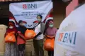 Jurnalis Peduli Salurkan Bantuan Sembako BNI di Pulau Panggang
