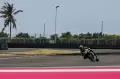 Aksi Juara Dunia MotoGP 2021 Fabio Quartararo di Hari Kedua Pramusim di Mandalika