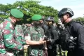 Aksi Prajurit Yonif Raider 400/BR Bebaskan Sandera di Kantor Bupati Karanganyar