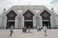 Beribadah Sambil Menikmati Keindahan Masjid At-Tin di Jakarta Timur